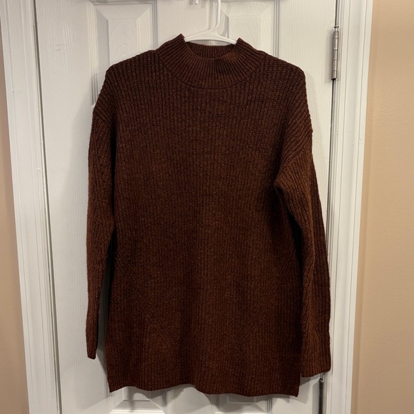 Old Navy Sweaters - Old Navy Women's Rich Brown Turtleneck Sweater